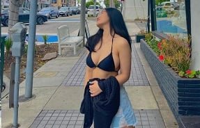 L*n da linda garota fluindo como um rio