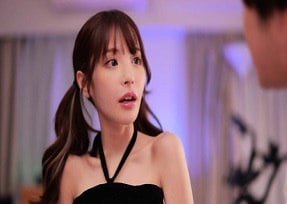 O último filme de Kana Momonogi é realmente atraente